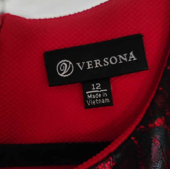 Dress Red with black lace; form fitting - Picture 3 of 5